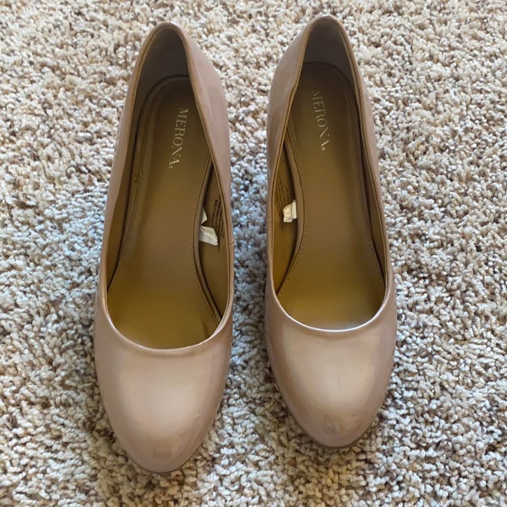 SALE! 💖 Nude Patent Leather Pumps